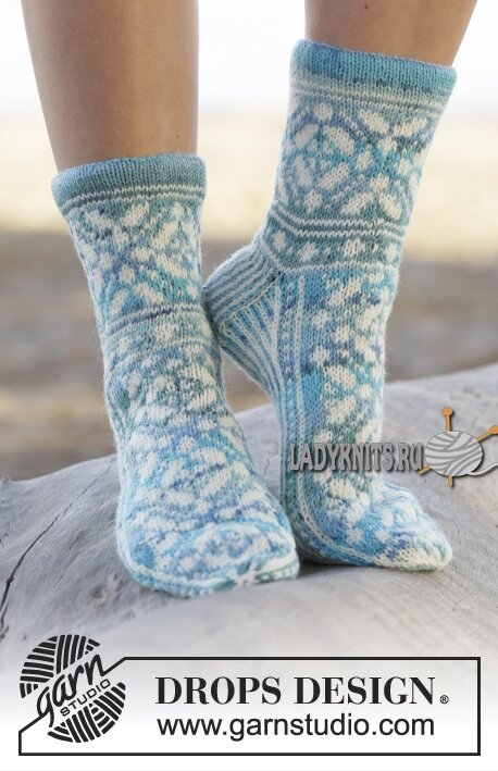 Вязанные спицами красивые носки &quot;Магия льда&quot; от Дропс