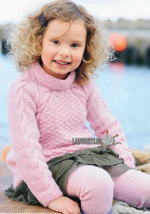 Красивый свитер реглан спицами для девочки от 2 до 12 лет
